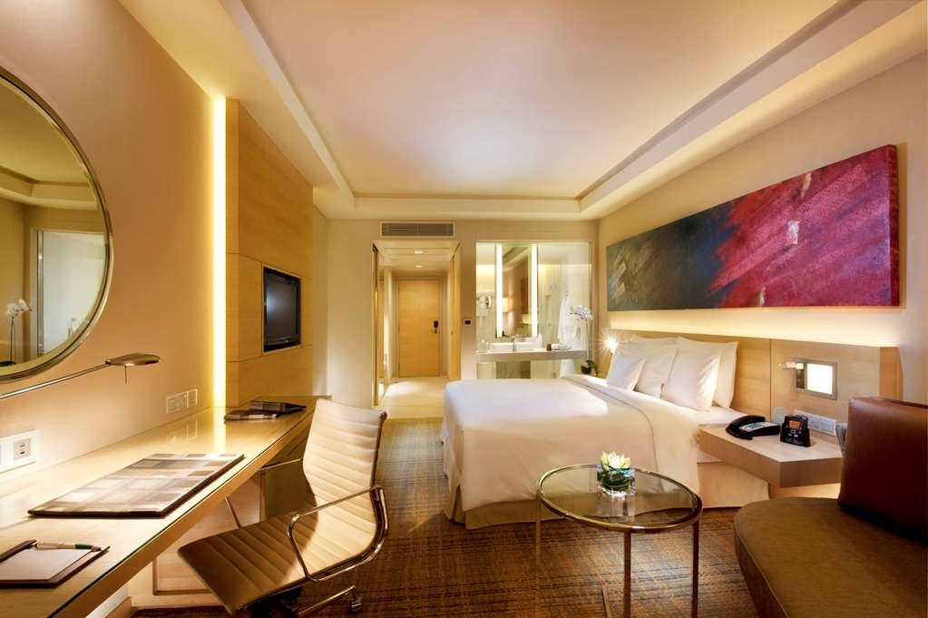 Doubletree By Hilton Kuala Lumpur Hotel Стая снимка